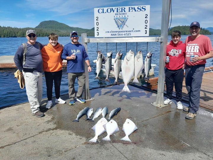 4 hour Halibut trip out for this Wisconsin group fishing with Captain Murray lim…