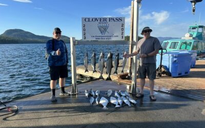 6 hours out with Captain Hunter found this duo a limit of Halibut, King salmon a…