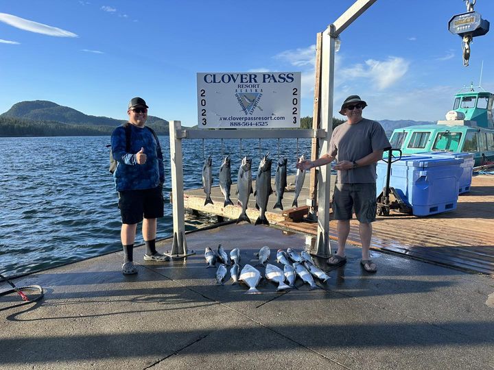 6 hours out with Captain Hunter found this duo a limit of Halibut, King salmon a…